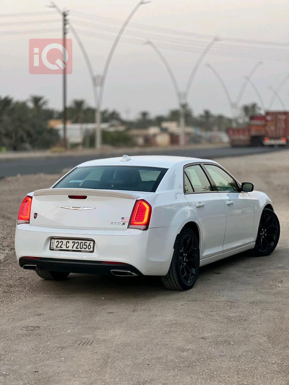 كرايسلر 300